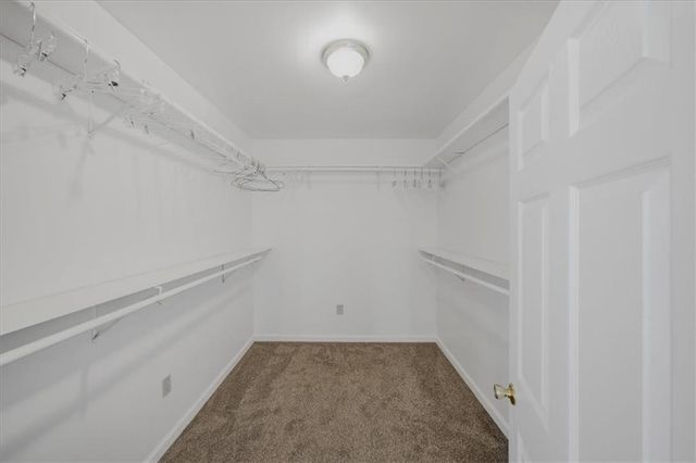 27 E 85th Street, Kansas City, MO 64114