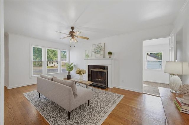 27 E 85th Street, Kansas City, MO 64114