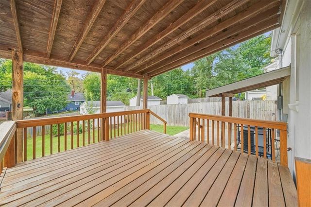 27 E 85th Street, Kansas City, MO 64114