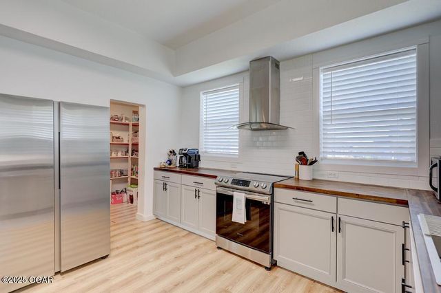 2121 S Pearl Avenue, Joplin, MO 64804