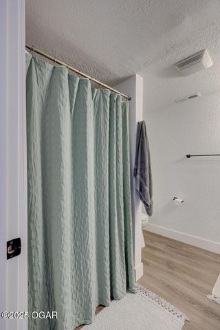 2121 S Pearl Avenue, Joplin, MO 64804