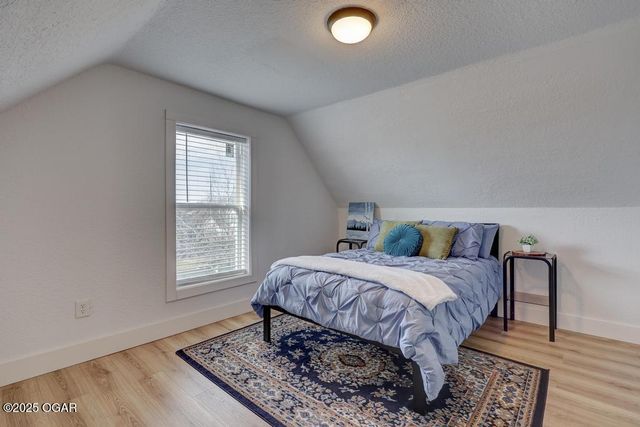 2121 S Pearl Avenue, Joplin, MO 64804