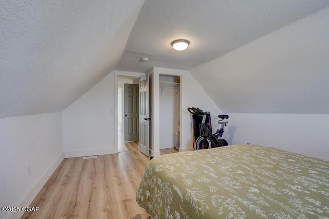 2121 S Pearl Avenue, Joplin, MO 64804