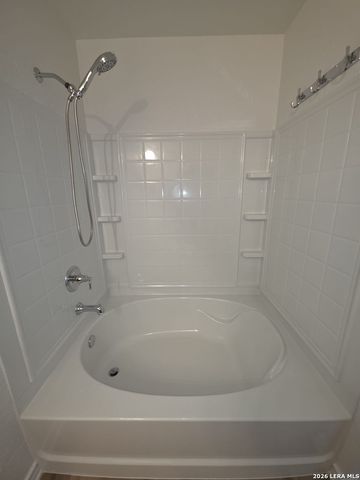 5031 Kayak Cove, Elmendorf, TX 78112