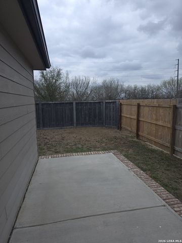 5031 Kayak Cove, Elmendorf, TX 78112