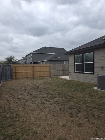 5031 Kayak Cove, Elmendorf, TX 78112