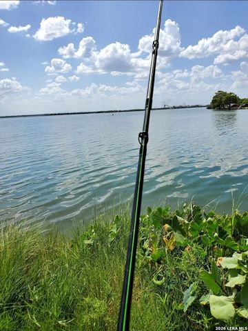 5031 Kayak Cove, Elmendorf, TX 78112