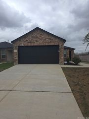 5031 Kayak Cove, Elmendorf, TX 78112