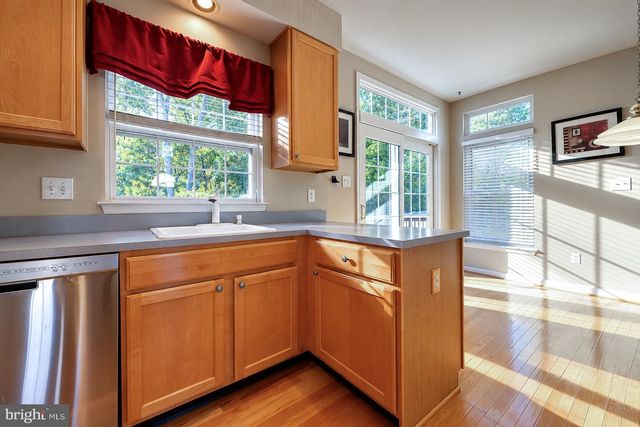 45 WOOD LARK DR, Mount Laurel, NJ 08054
