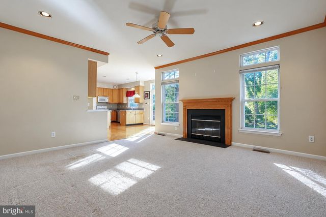 45 WOOD LARK DR, Mount Laurel, NJ 08054