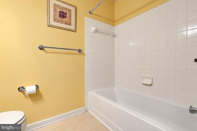45 WOOD LARK DR, Mount Laurel, NJ 08054