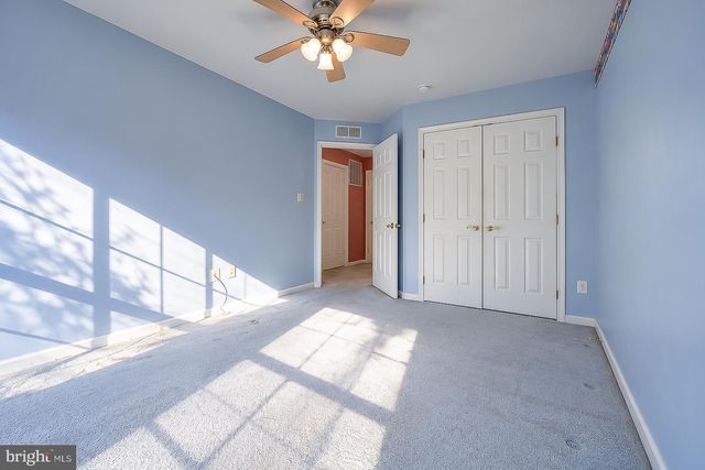 45 WOOD LARK DR, Mount Laurel, NJ 08054