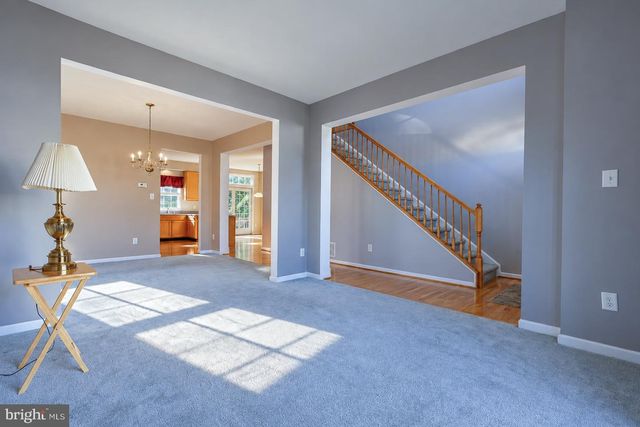 45 WOOD LARK DR, Mount Laurel, NJ 08054