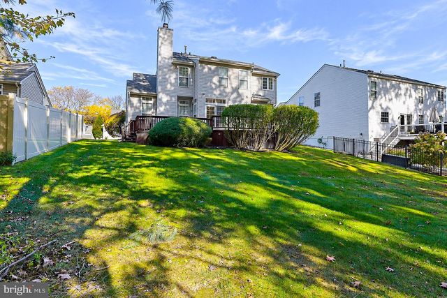 45 WOOD LARK DR, Mount Laurel, NJ 08054