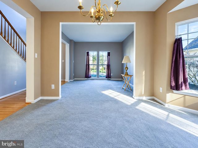 45 WOOD LARK DR, Mount Laurel, NJ 08054