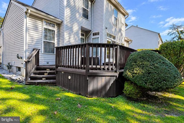 45 WOOD LARK DR, Mount Laurel, NJ 08054