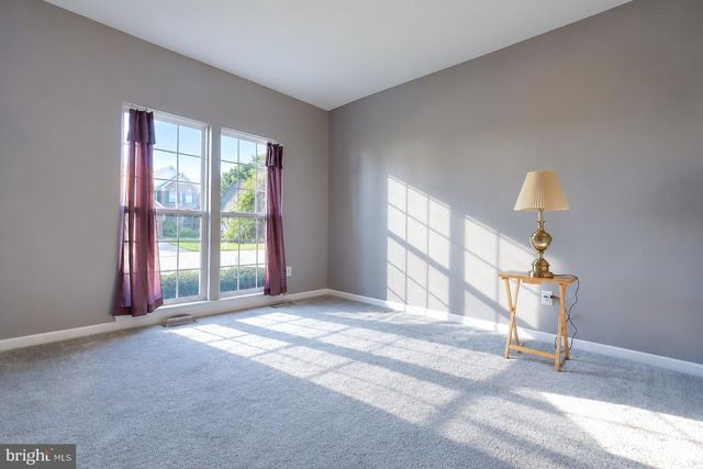 45 WOOD LARK DR, Mount Laurel, NJ 08054