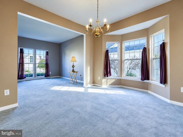 45 WOOD LARK DR, Mount Laurel, NJ 08054