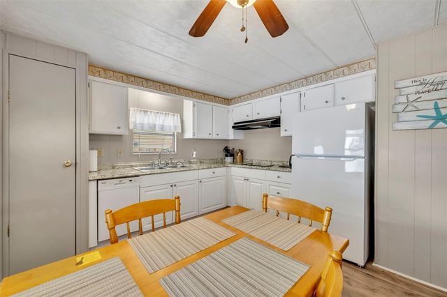 11 HAWAIIAN WAY, Leesburg, FL 34788