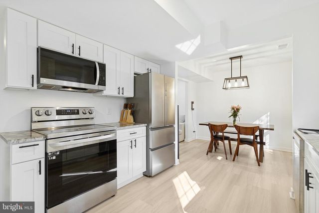 5 EVERGREEN LN, Stafford, VA 22554