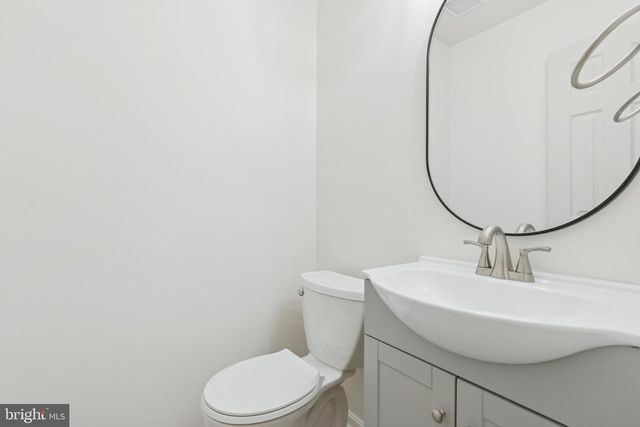 5 EVERGREEN LN, Stafford, VA 22554