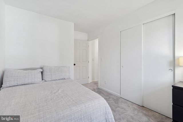 5 EVERGREEN LN, Stafford, VA 22554