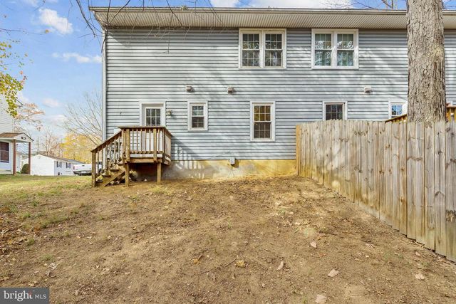 5 EVERGREEN LN, Stafford, VA 22554