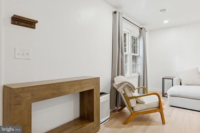 5 EVERGREEN LN, Stafford, VA 22554