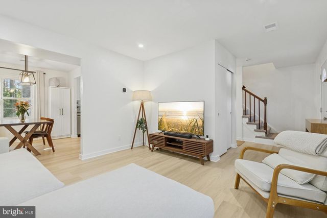 5 EVERGREEN LN, Stafford, VA 22554