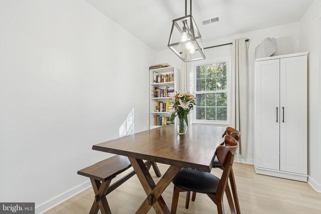 5 EVERGREEN LN, Stafford, VA 22554