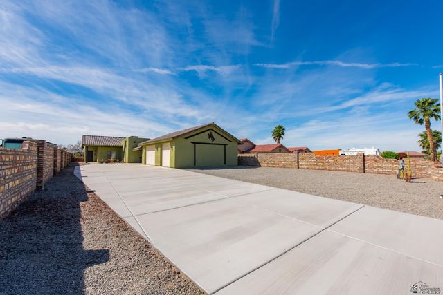 14683 S 48 Dr, Yuma, AZ 85367