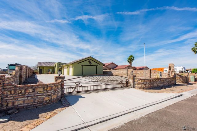 14683 S 48 Dr, Yuma, AZ 85367