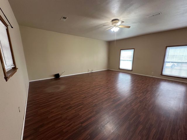 16508 E FM 1716, Henderson, TX 75652