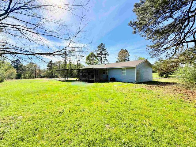 16508 E FM 1716, Henderson, TX 75652