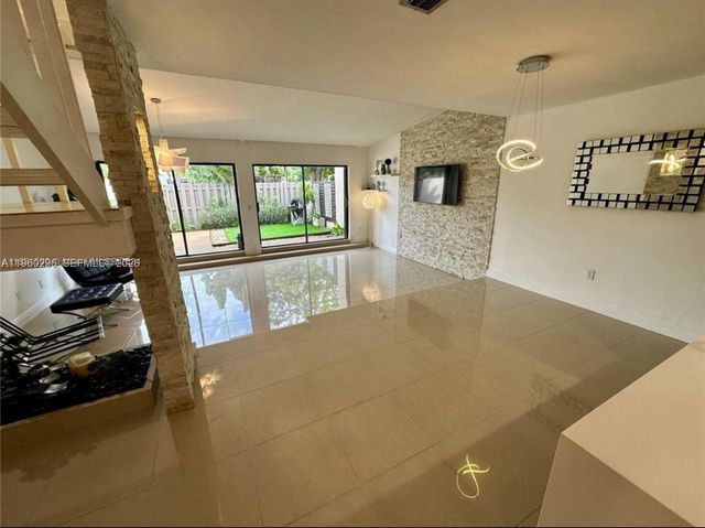 10640 SW 75th Ln 0, Miami, FL 33173