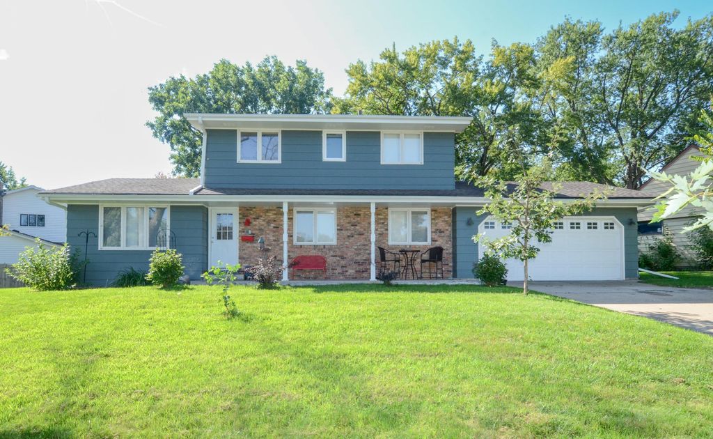 4131 Jersey Avenue N, Crystal, MN 55427