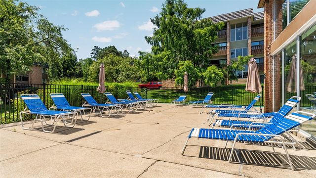 1225 S Maple Road Unit: 105, Ann Arbor, MI 48103