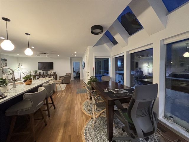 84 John Street C, Newport, RI 02840