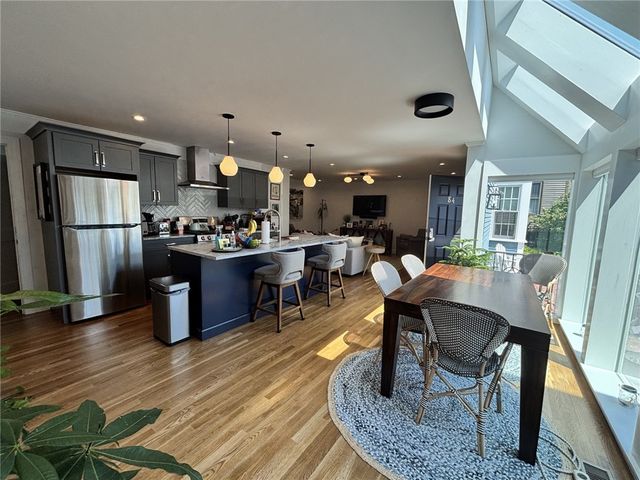 84 John Street C, Newport, RI 02840