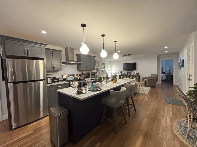 84 John Street C, Newport, RI 02840
