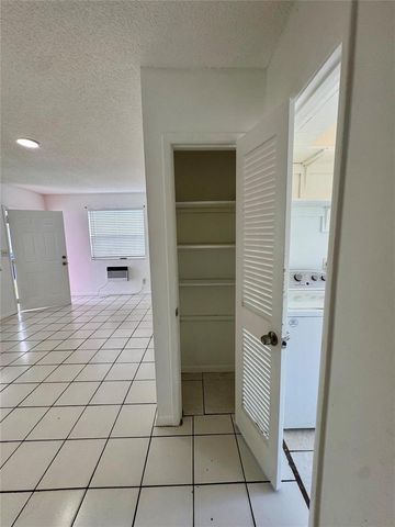 147 W 17th Street, Riviera Beach, FL 33404
