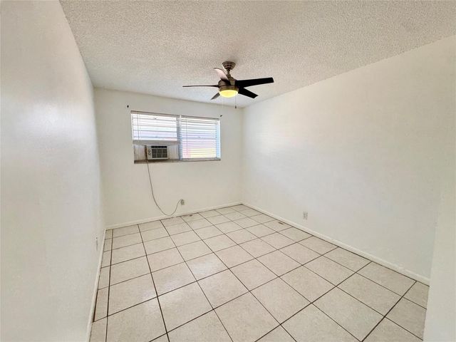 147 W 17th Street, Riviera Beach, FL 33404