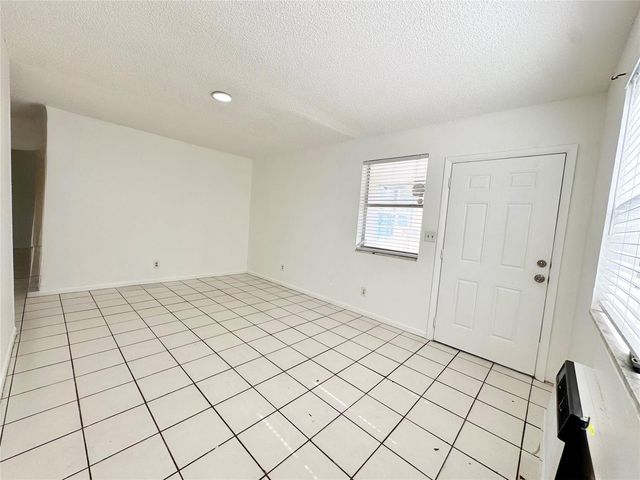 147 W 17th Street, Riviera Beach, FL 33404