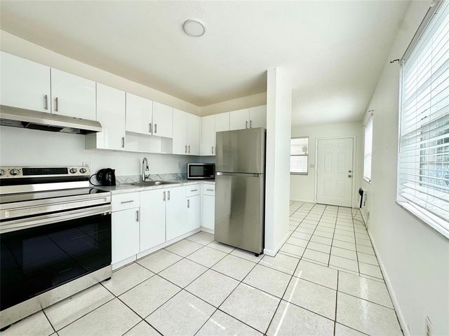 147 W 17th Street, Riviera Beach, FL 33404