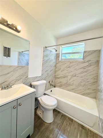 147 W 17th Street, Riviera Beach, FL 33404