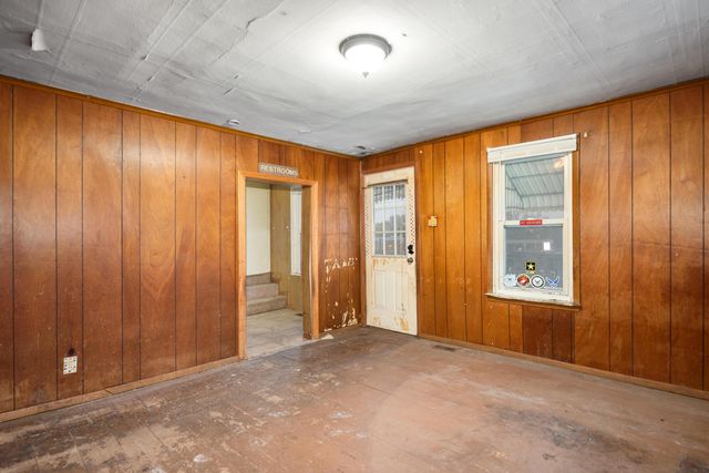 551 E Main Street, Circleville, OH 43113