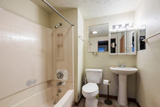 551 E Main Street, Circleville, OH 43113