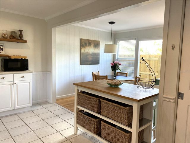 2403 BROWNING STREET, Sarasota, FL 34237
