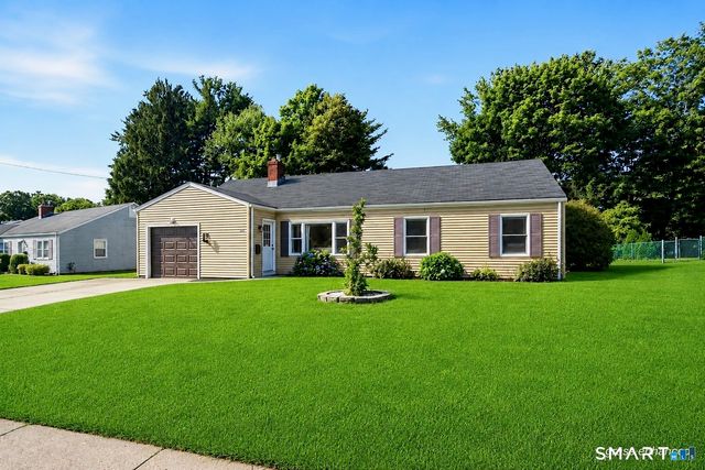 82 Weaver Road, Manchester, CT 06042