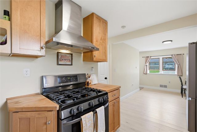 12309 Linshan Dr, North Huntingdon, PA 15642